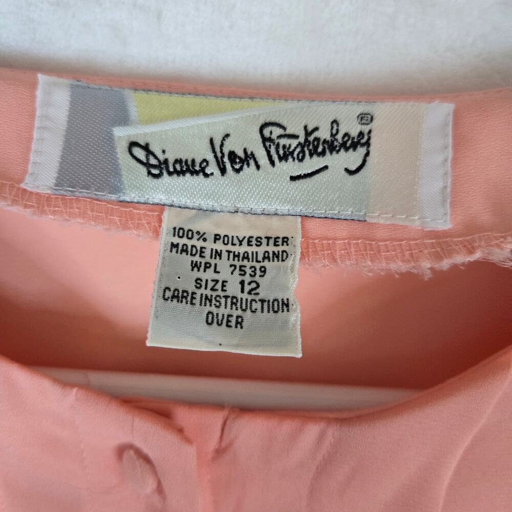 Diane Von Furstenberg Peach Blouse Womens Size 12 Top Flowy Button Up 0839 - Picture 5 of 8